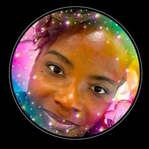 Meet your Posher, Lakida